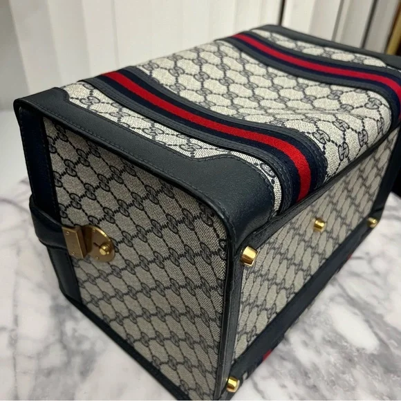 Vintage Gucci | Navy Train Case Luggage Bag - Picture 6 of 17